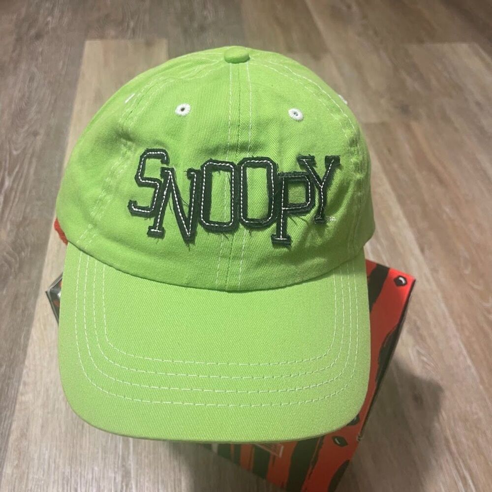 "Snoopy" Bold Text Peanuts Green Velcro Kids Hat Cedar Point Cedar Fair
